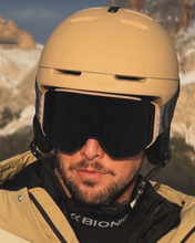 Load the image into the Gallery viewer, Neon Arctic Magnetic Mask - Black Violet