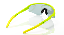 Carica l'immagine nel visualizzatore di Gallery, Neon Occhiale Arrow 2.0 AIR - Yellow Fotocromatico Red
