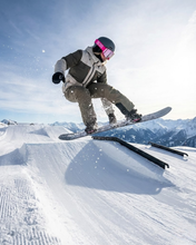 Carica l'immagine nel visualizzatore di Gallery, Neon Maschera Light - Orange